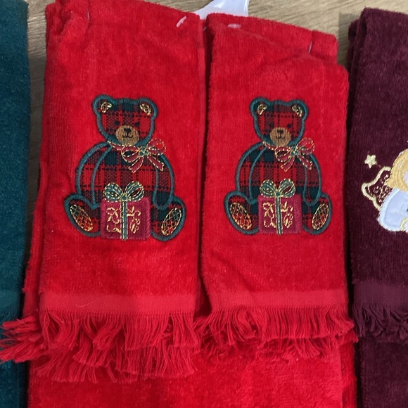 Vintage NWT Holiday / Christmas Towel Sets 1) Santa 2) Bear 3) Angel - Picture 6 of 10